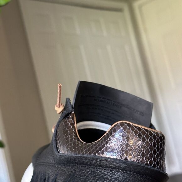 ESSEUTESSE Leather Fringe Black Sneakers Comfort Slip On Size 38 Handmade Italy - Picture 14 of 14